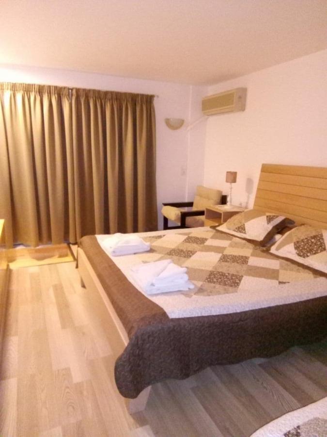 Nicolas Apartments 이라피트라 외부 사진